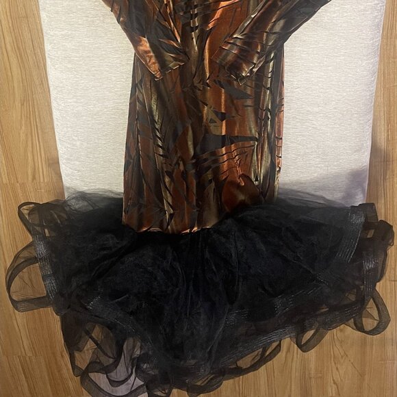 Mermaid-Style Sheer Fall Midi Dress with Black Mesh Sheer Ruffle Hem - Picture 6 of 16